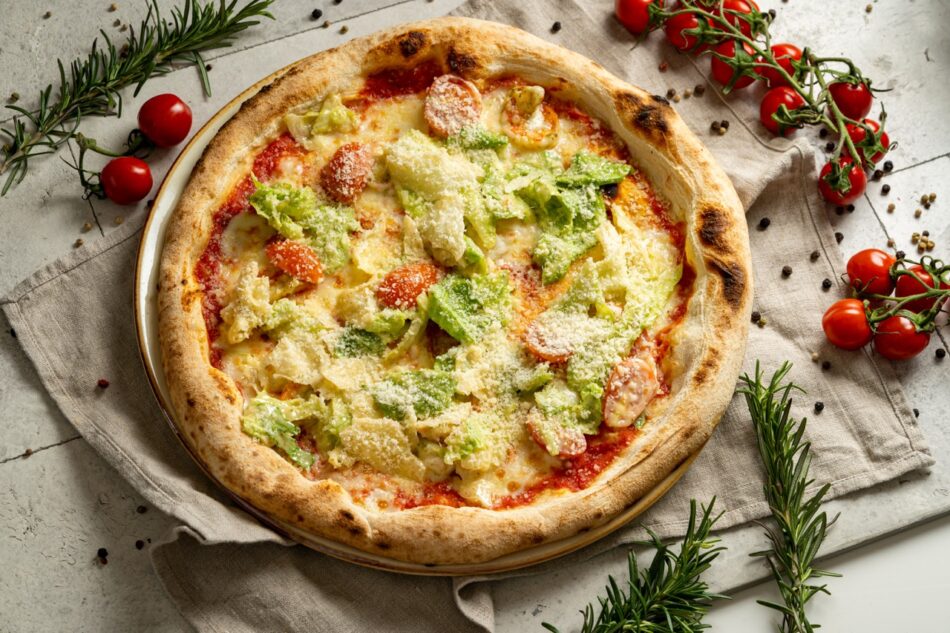 PICA CĒZARA SALĀTI